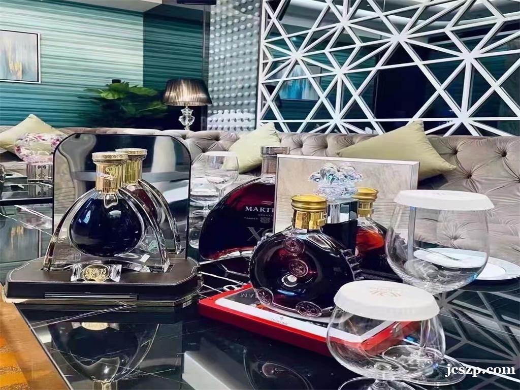 郑州夜总会招聘-夜总会招服务员跟随团队努力赚