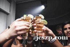 北京海航ktv夜场急招兼职酒水促销员，颜值优先，不限身高，长